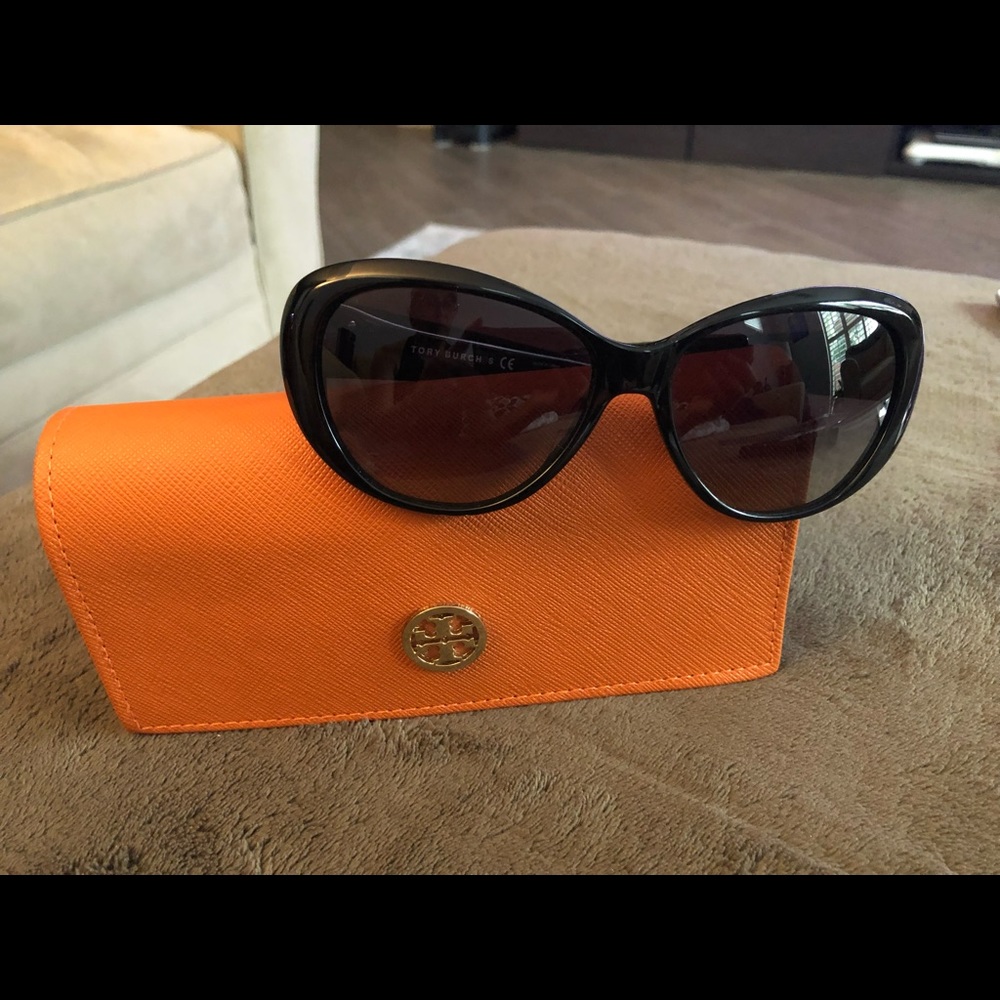 Tory Burch Black Sunglasses TY7005